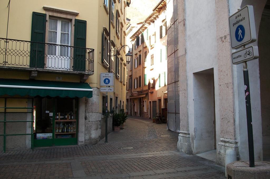 Residenza Porte Vecchie Apartment Riva del Garda Bagian luar foto